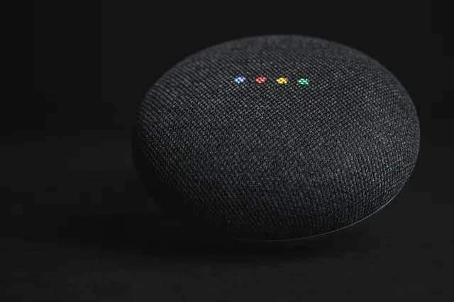 Choosing a Voice Assistant: A Complete Guide